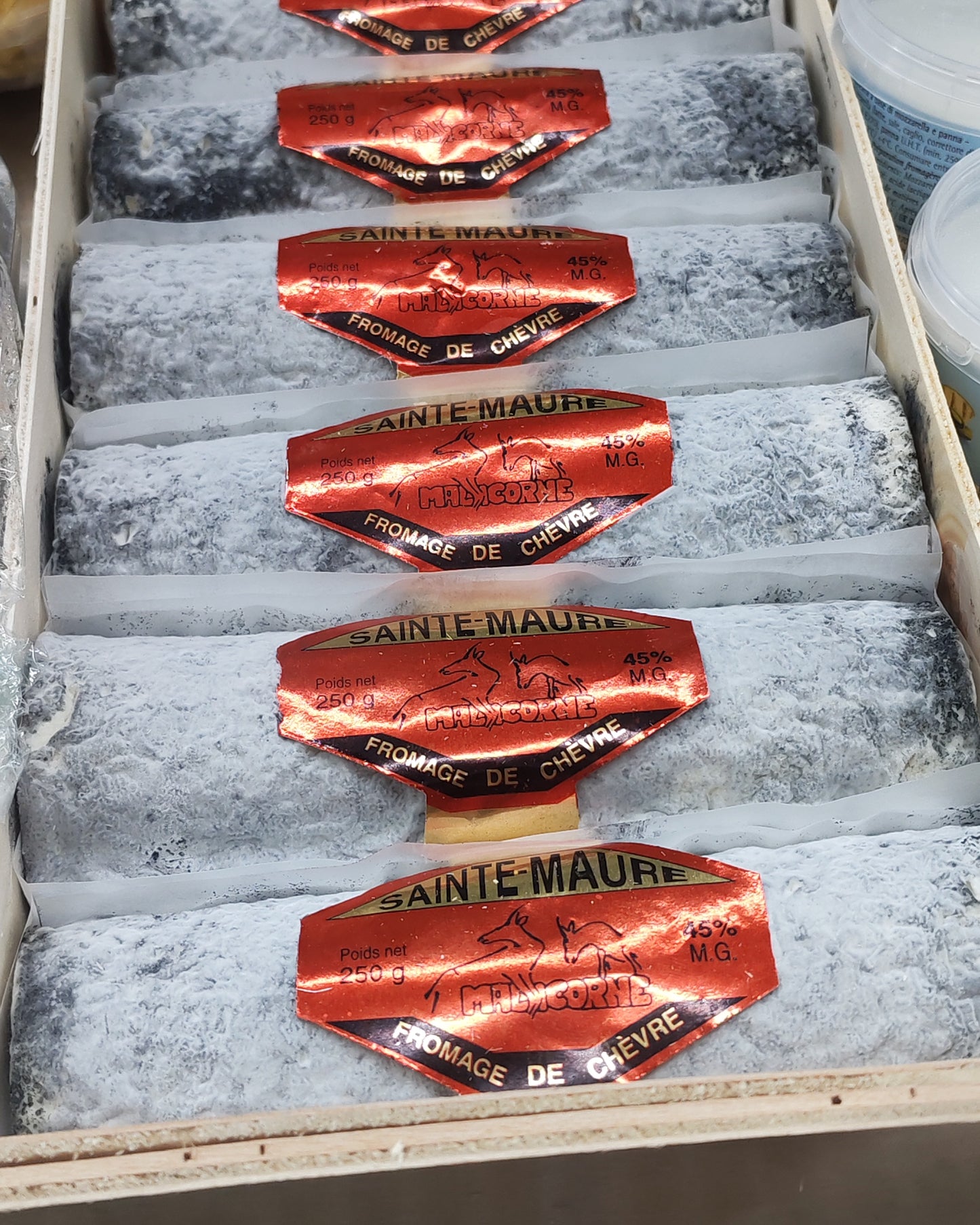 Buche de chèvre cendrée fermière